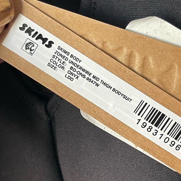 SKIMS Body Zoned Underwire Mid Thigh Bodysuit Size L DD Black Onyx BD-ONS-9547W - Picture 4 of 5